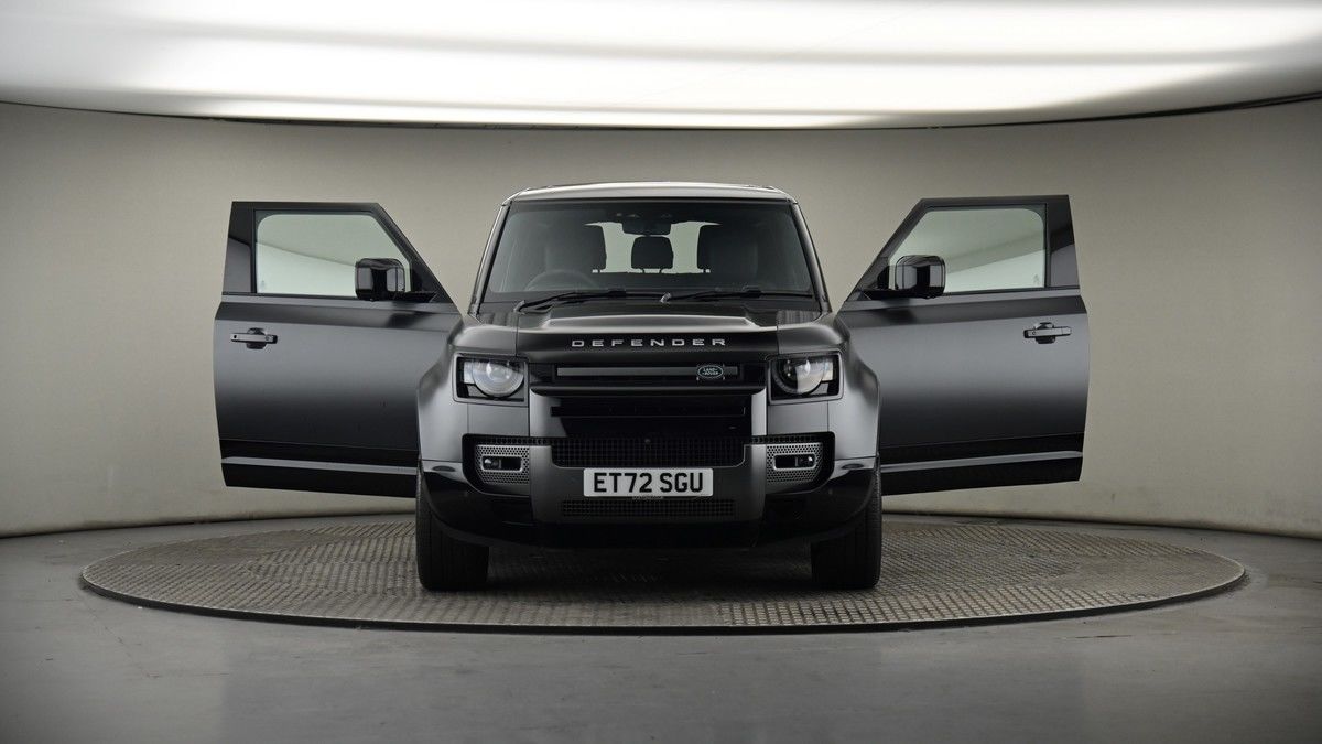 More views of Land Rover Defender 90