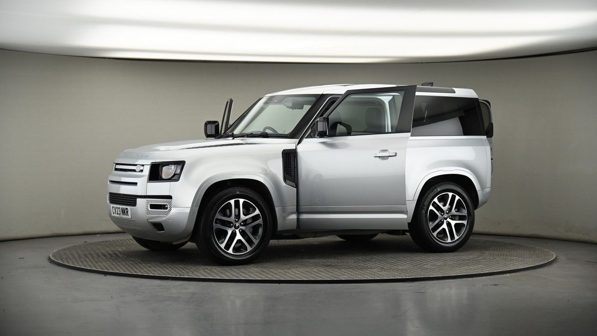 More views of Land Rover Defender 90