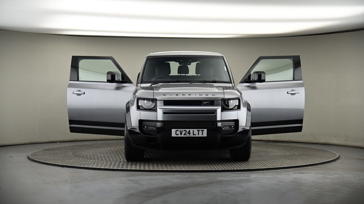 More views of Land Rover Defender 90