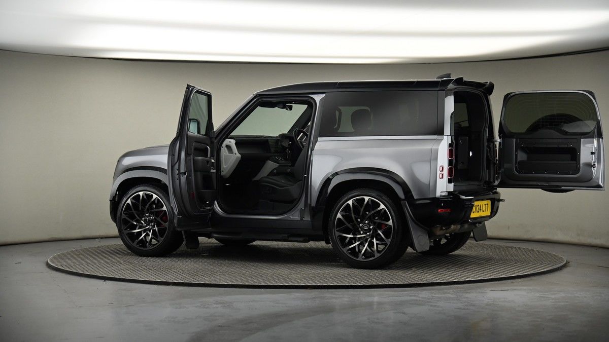 More views of Land Rover Defender 90