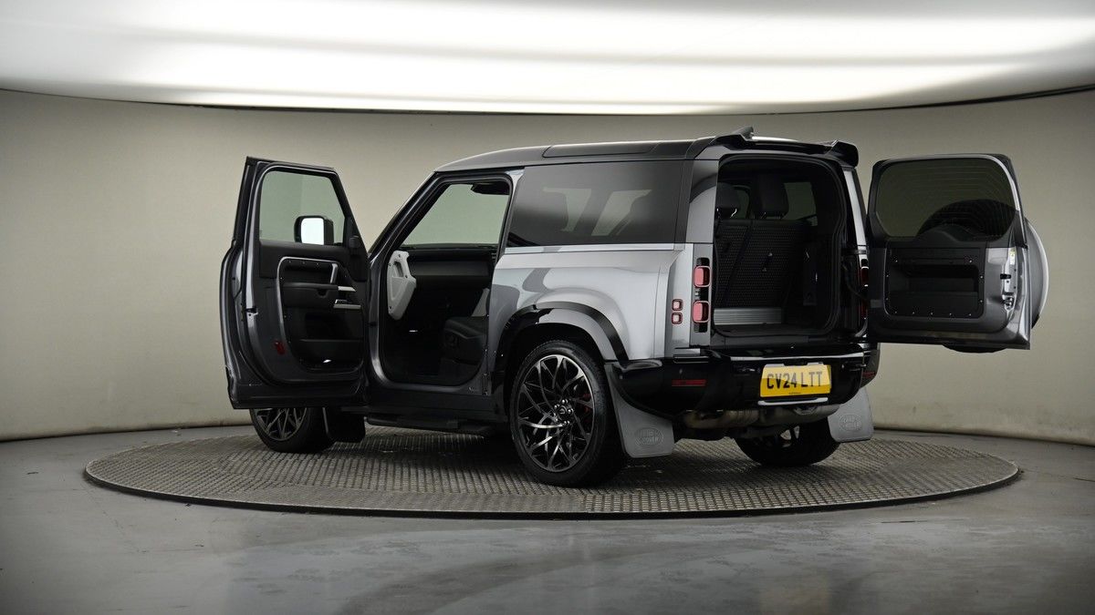More views of Land Rover Defender 90