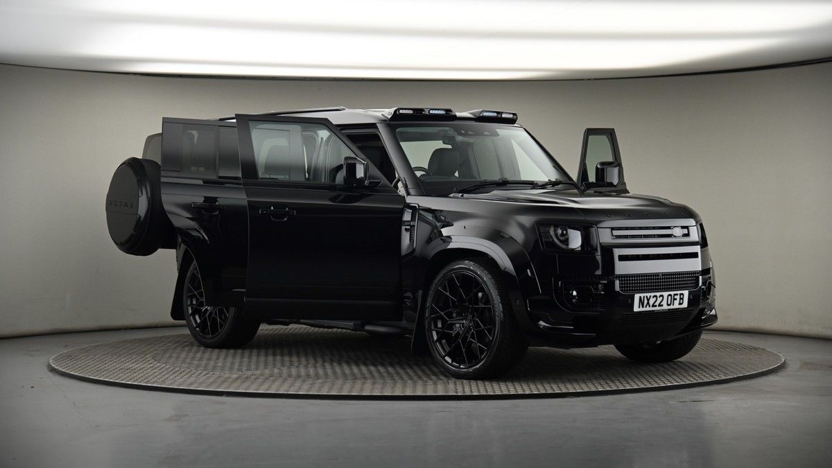 More views of Land Rover Defender 110