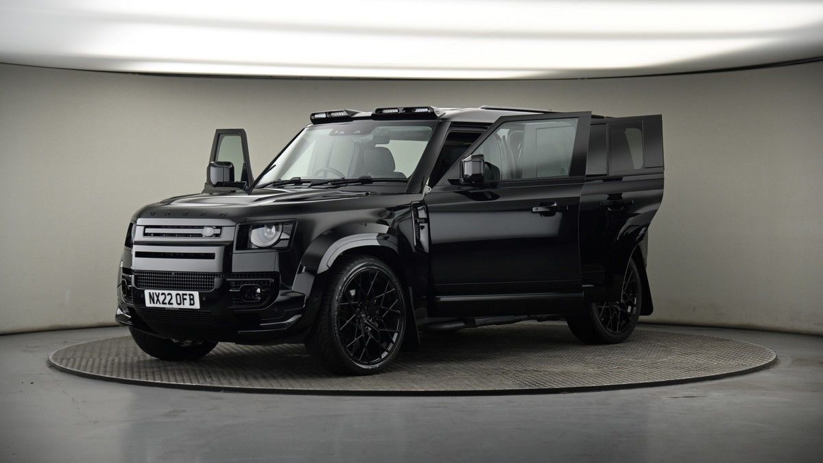 More views of Land Rover Defender 110