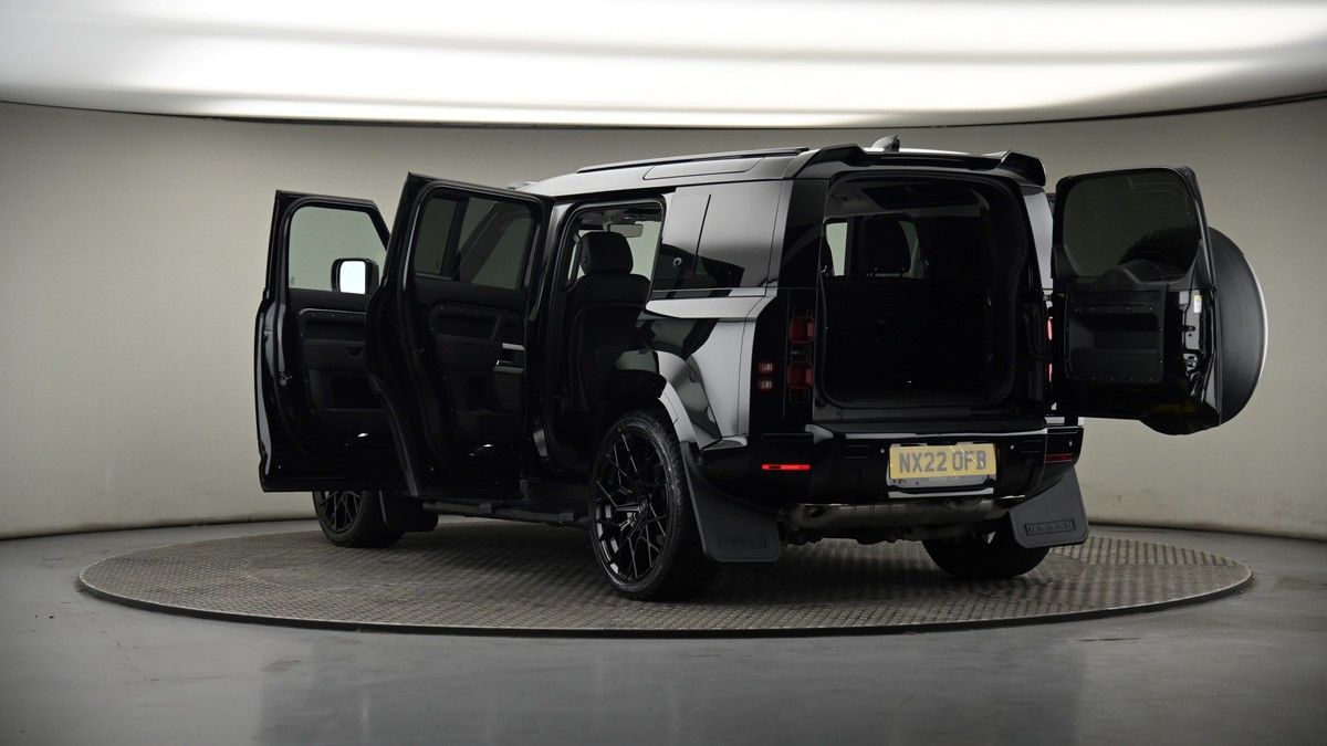 Land Rover Defender 110 Urban Image 8
