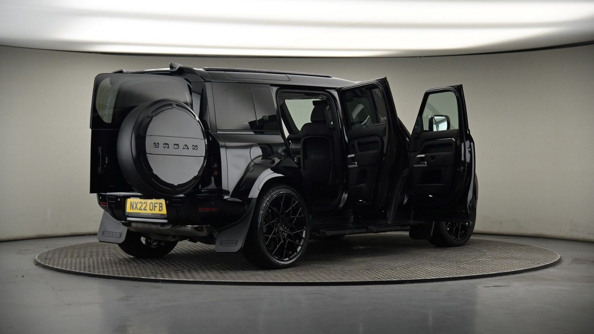 More views of Land Rover Defender 110