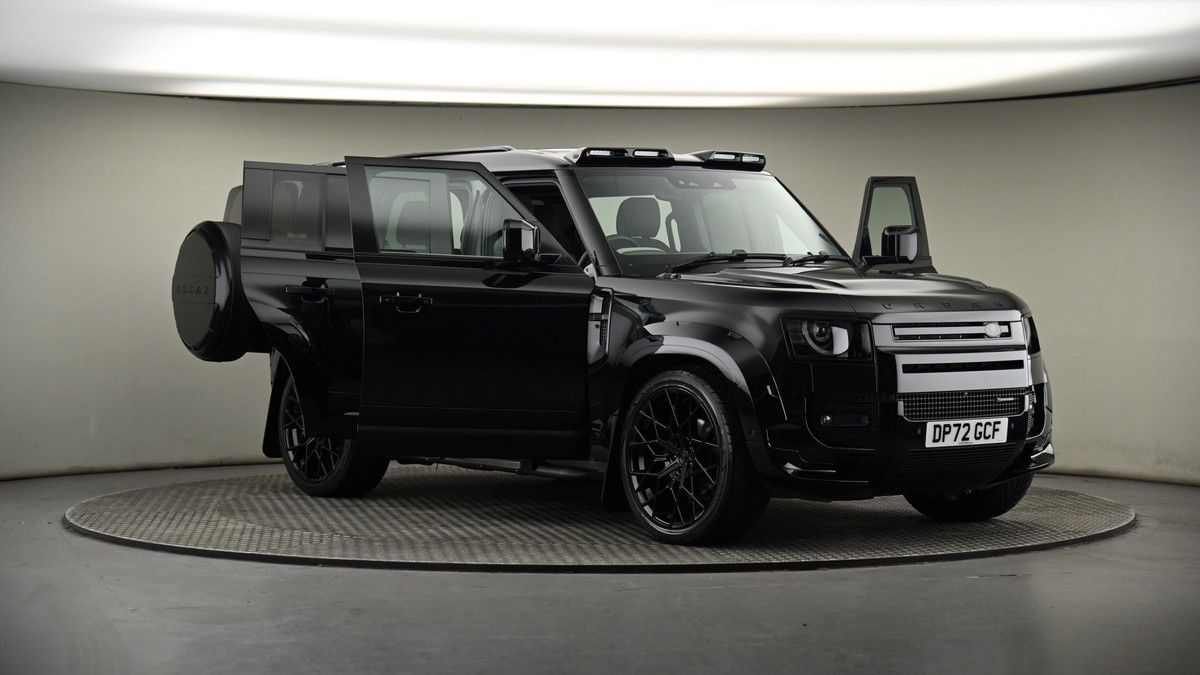 More views of Land Rover Defender 110