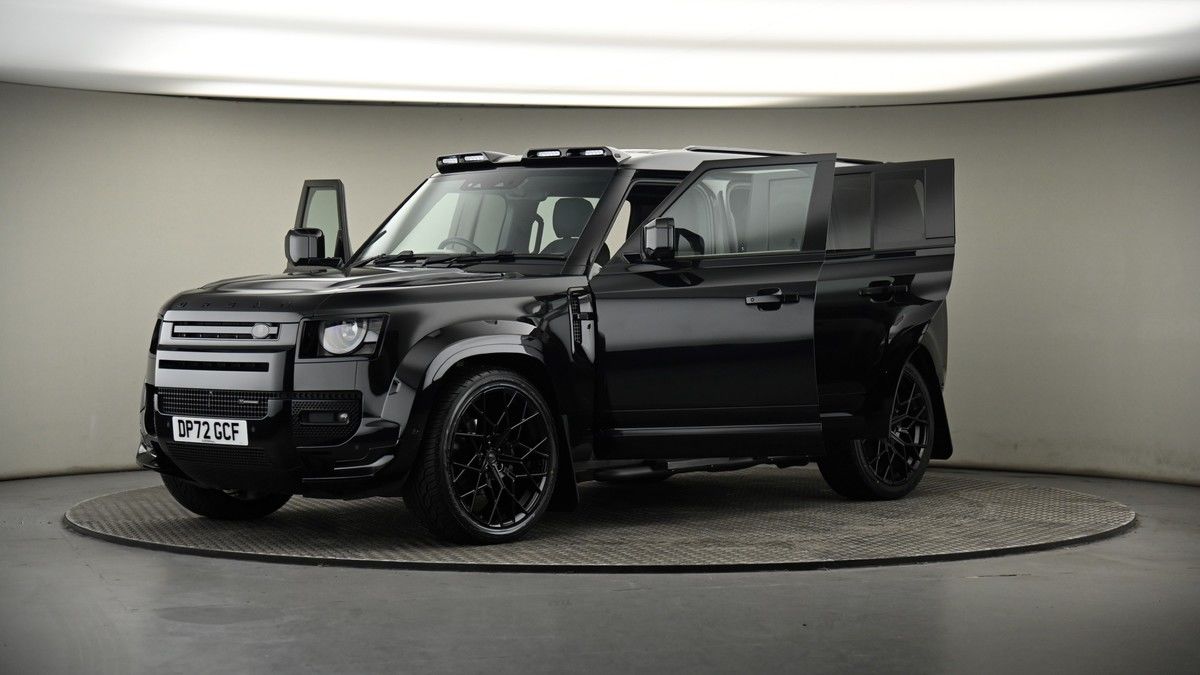 More views of Land Rover Defender 110