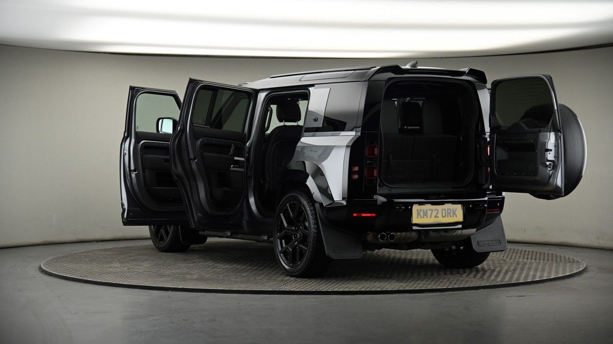 Land Rover Defender 110 Urban Image 8
