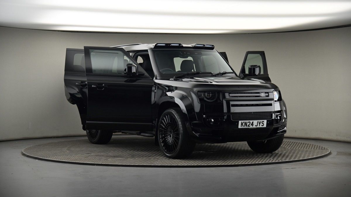 More views of Land Rover Defender 110