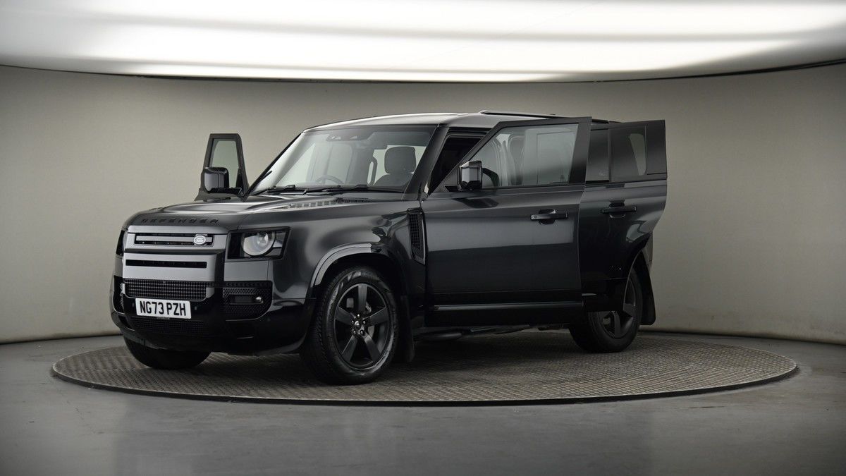 More views of Land Rover Defender 110