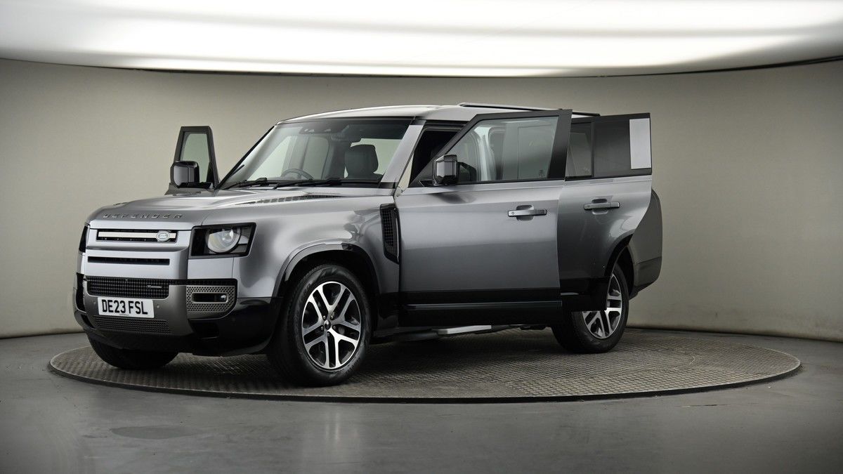 More views of Land Rover Defender 130