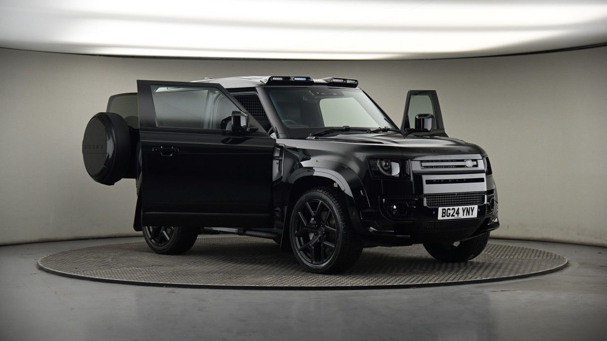 More views of Land Rover Defender 90