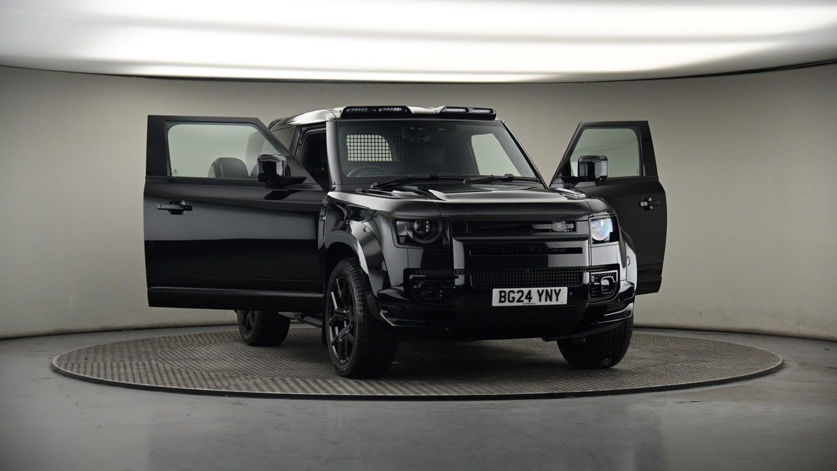 More views of Land Rover Defender 90