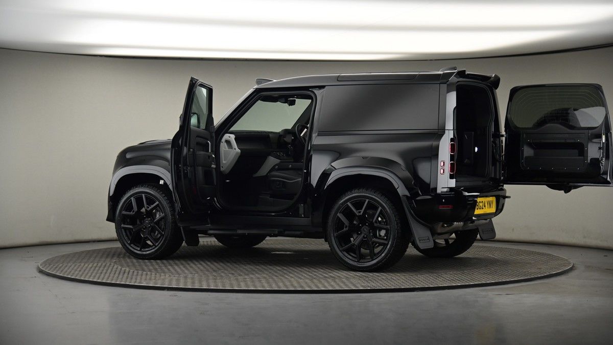 More views of Land Rover Defender 90