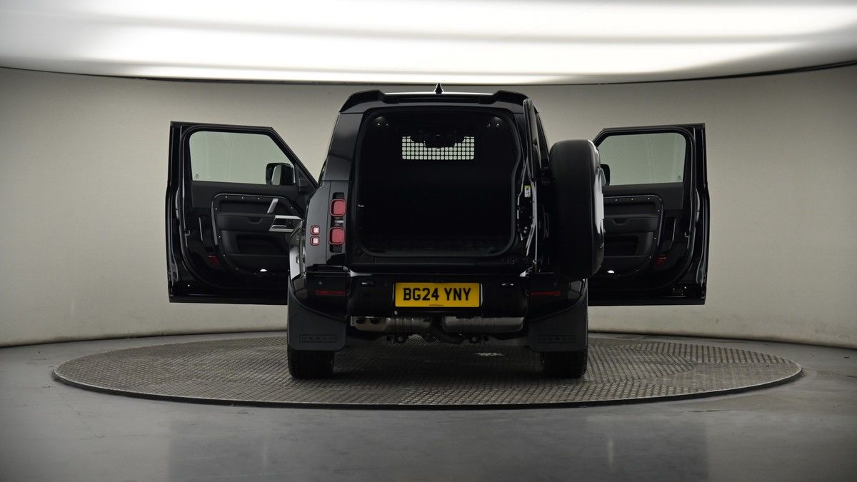 More views of Land Rover Defender 90
