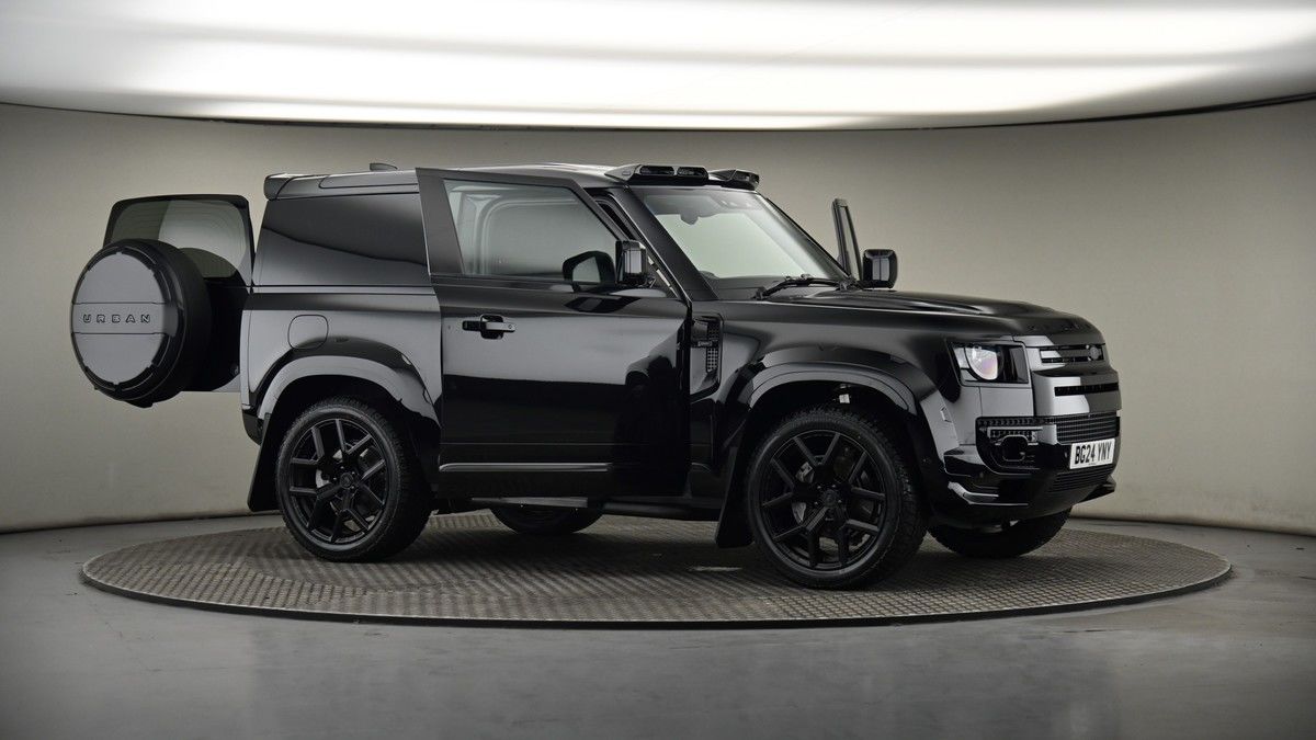 More views of Land Rover Defender 90