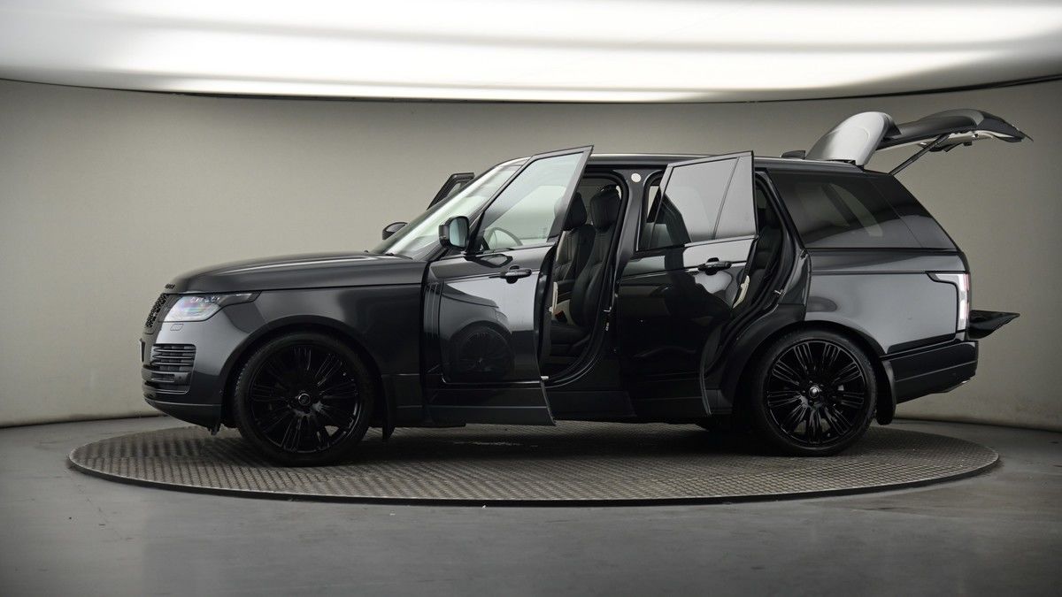 More views of Land Rover Range Rover