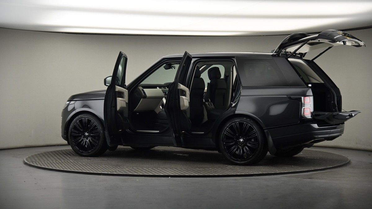 More views of Land Rover Range Rover