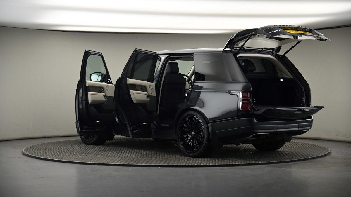 More views of Land Rover Range Rover