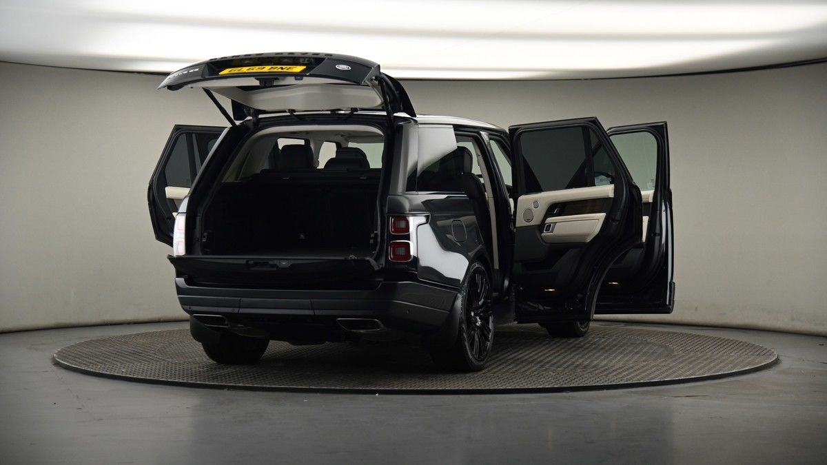 More views of Land Rover Range Rover