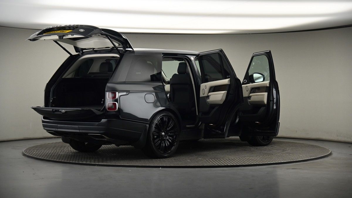 More views of Land Rover Range Rover