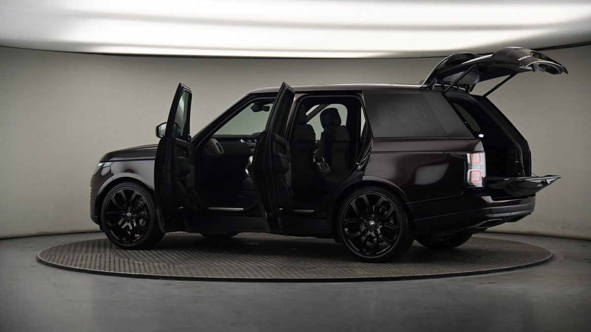 More views of Land Rover Range Rover