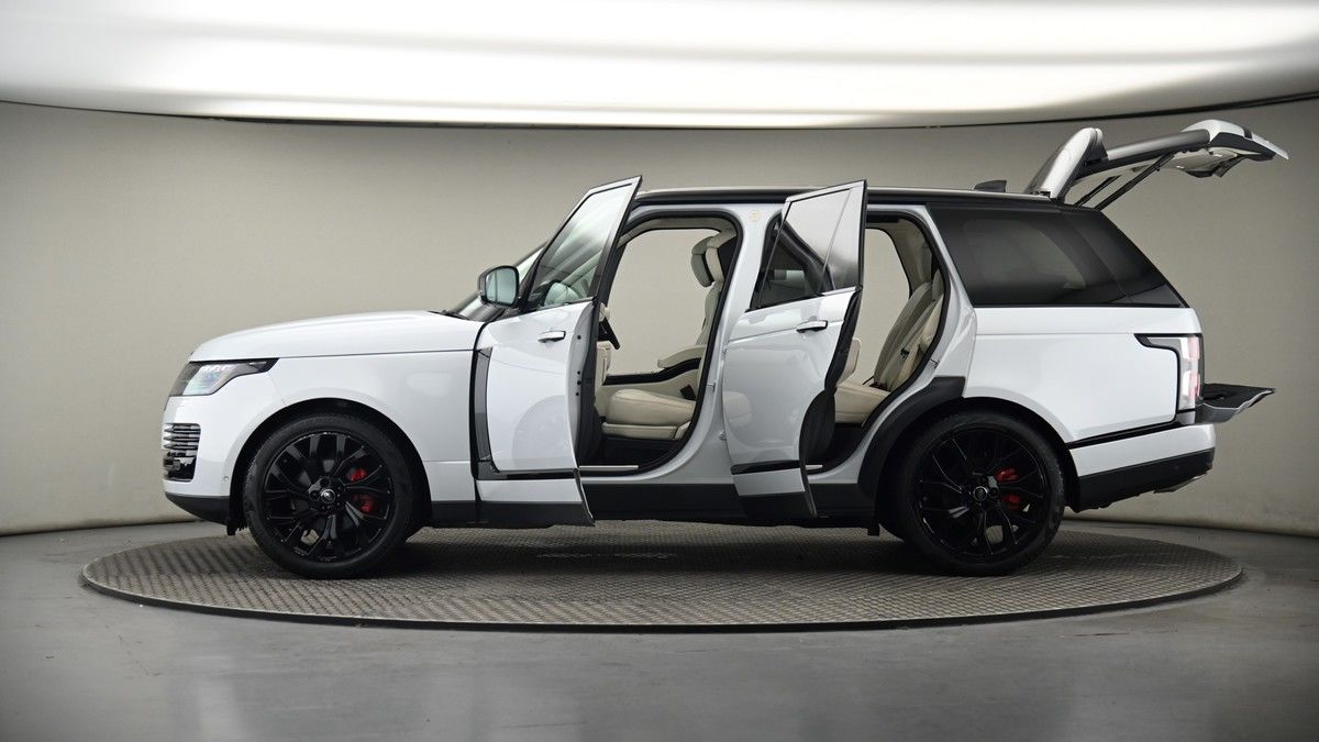 More views of Land Rover Range Rover