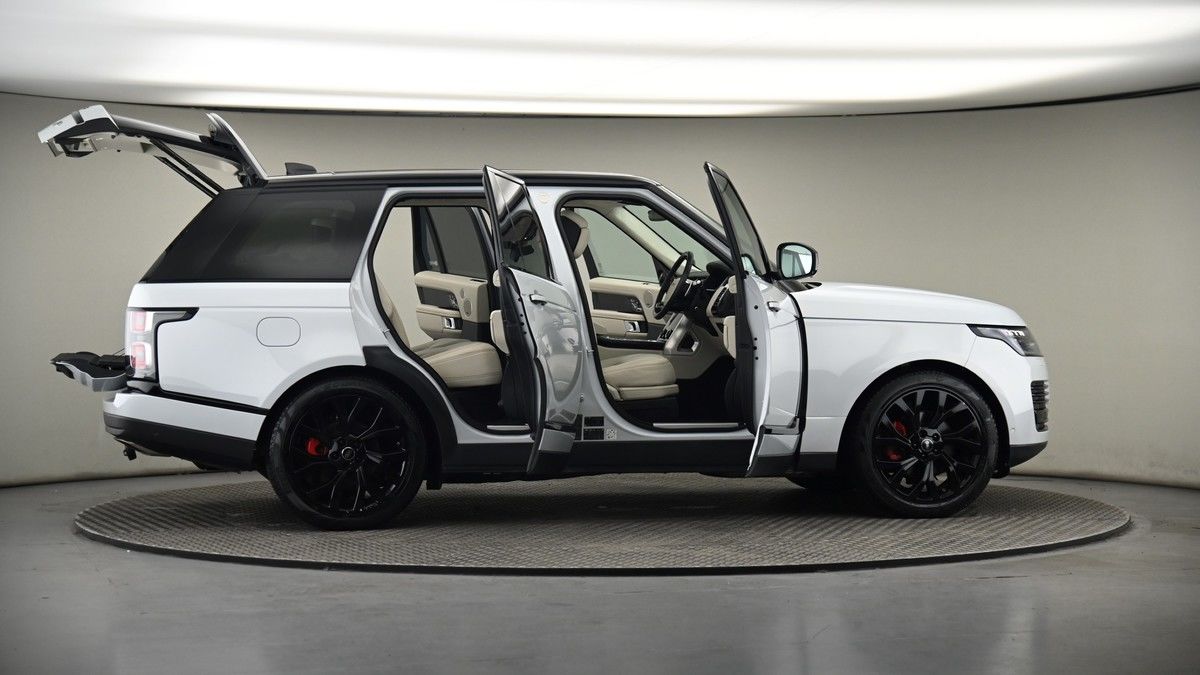 More views of Land Rover Range Rover