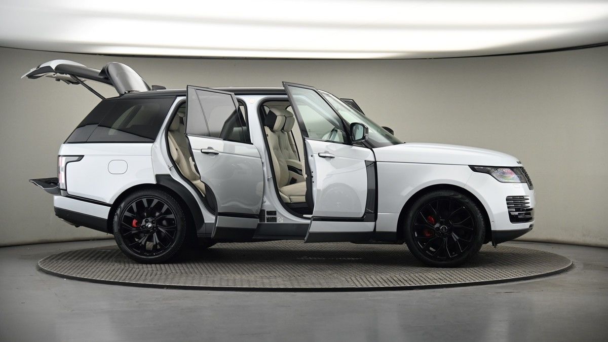 More views of Land Rover Range Rover