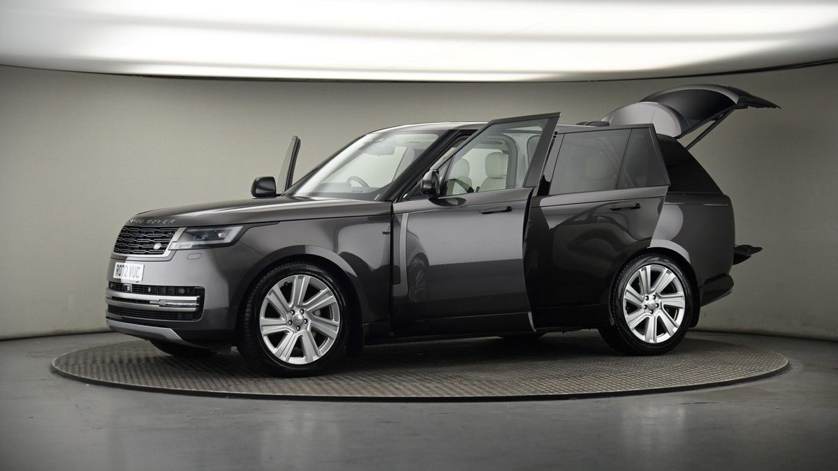 More views of Land Rover Range Rover