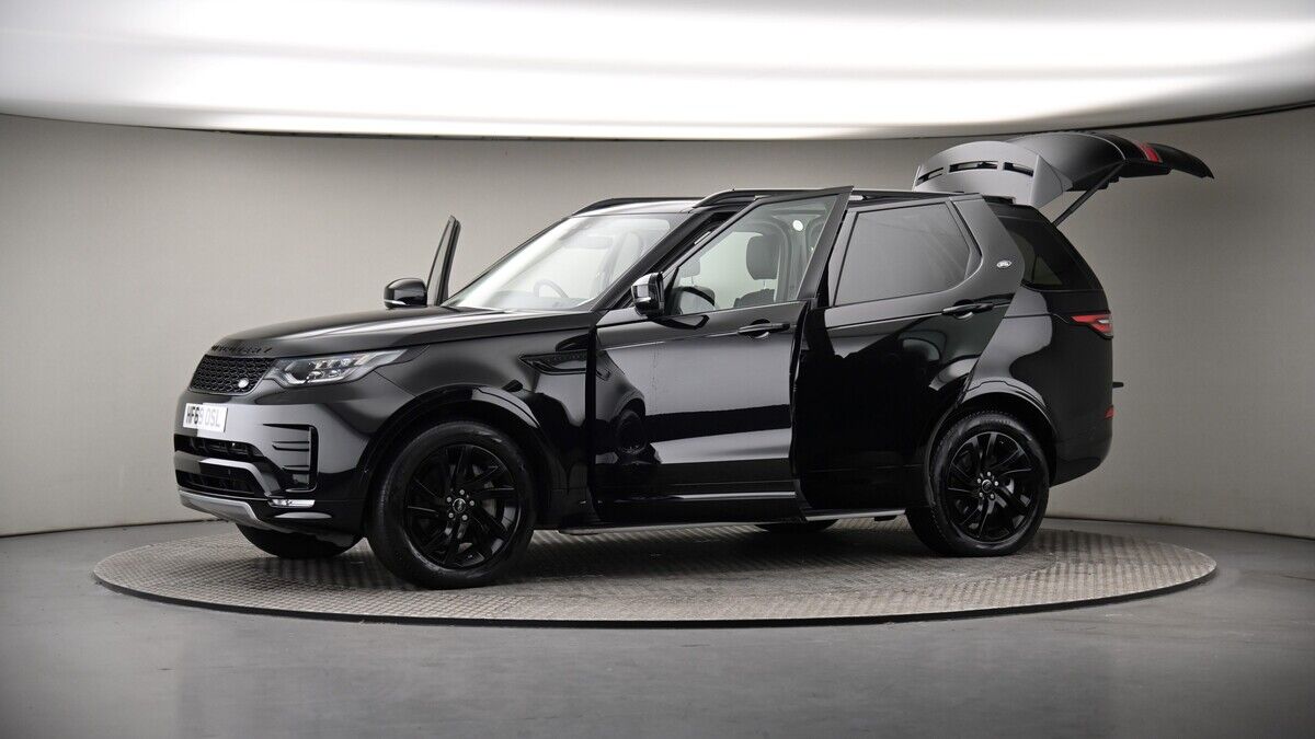 More views of Land Rover Discovery