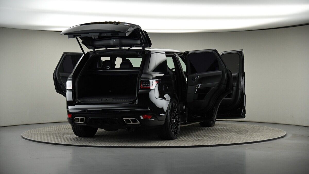 More views of Land Rover Range Rover Sport