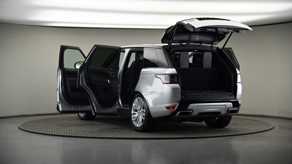 Land Rover Range Rover Sport Image 9