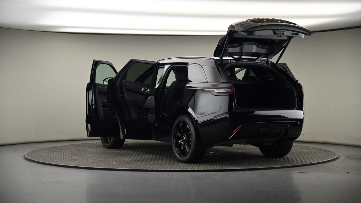 Land Rover Range Rover Velar Image 15