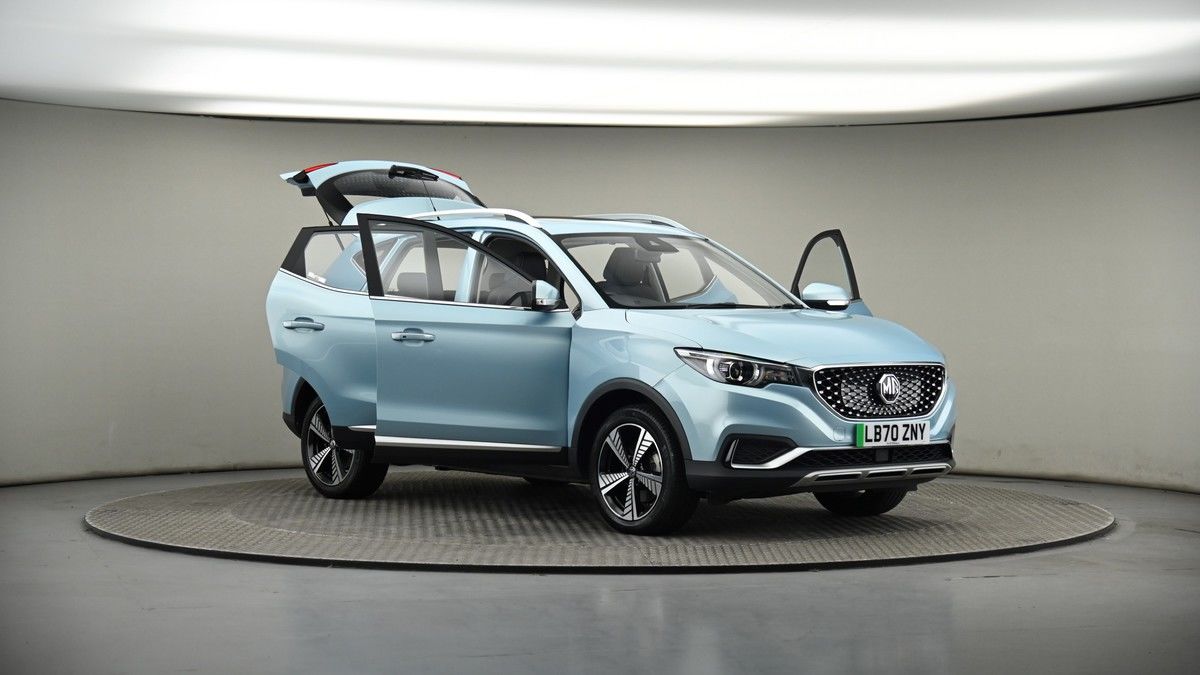 More views of MG MG ZS