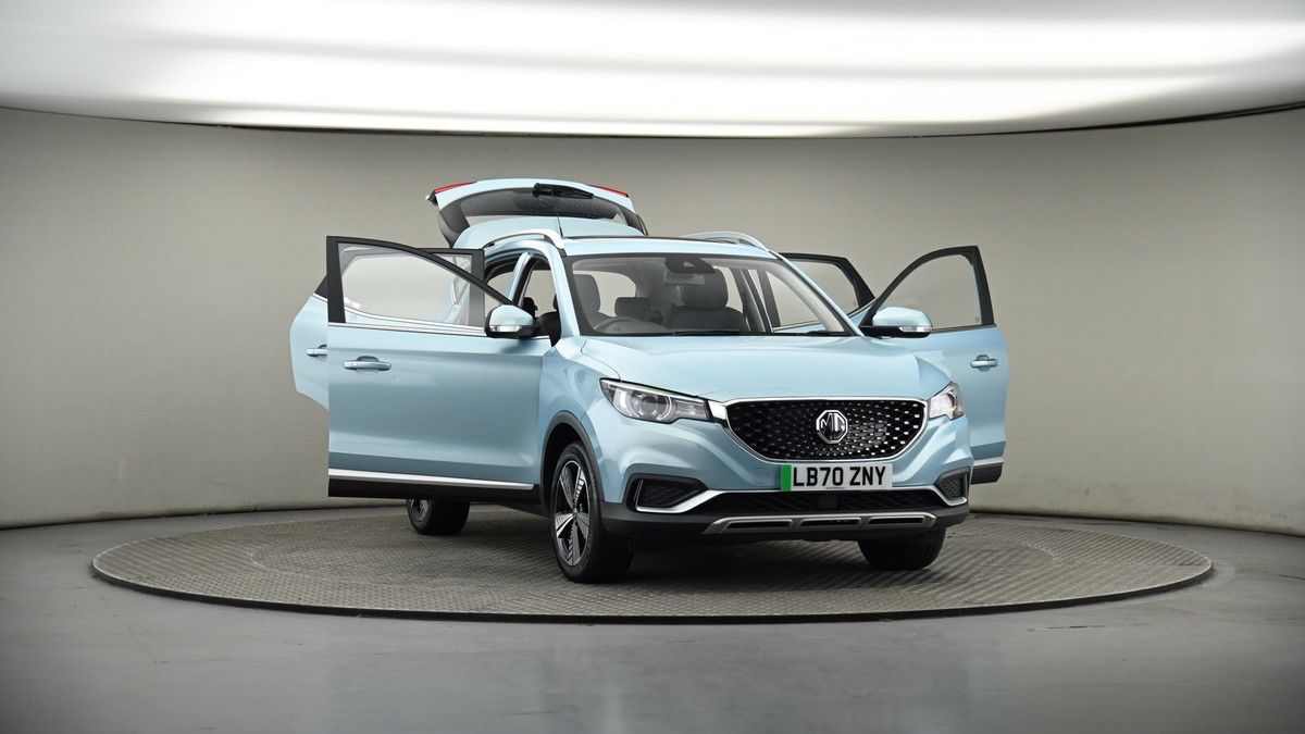 More views of MG MG ZS