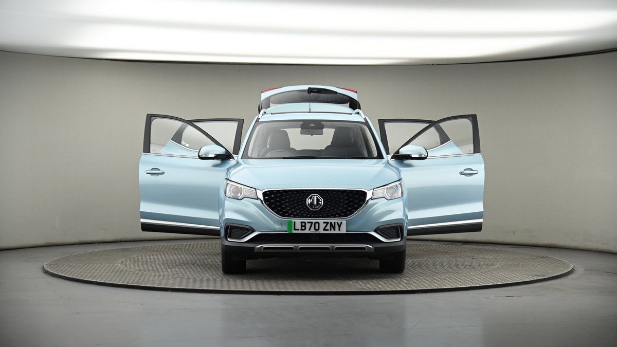 More views of MG MG ZS