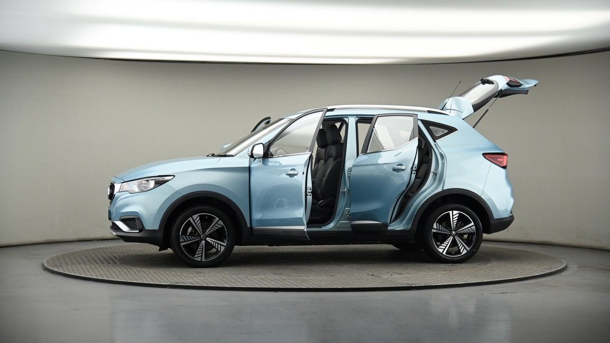 More views of MG MG ZS