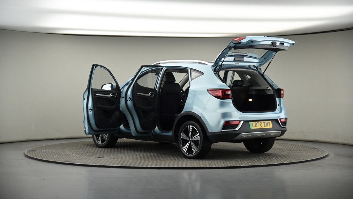 More views of MG MG ZS