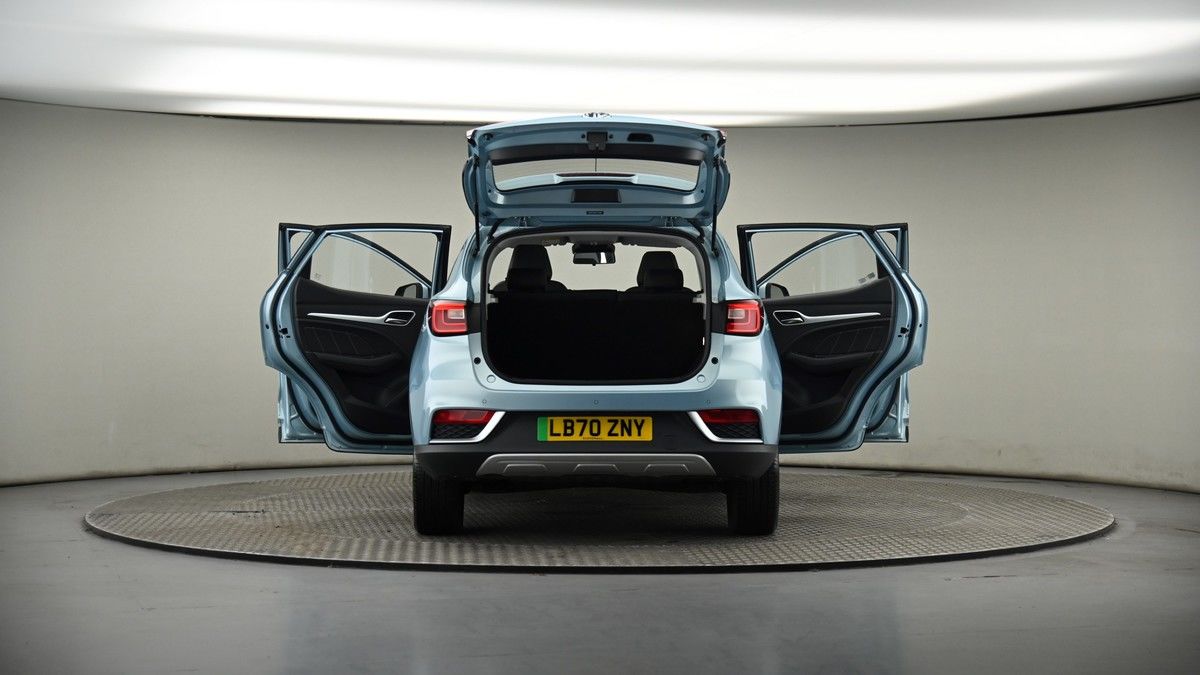 More views of MG MG ZS