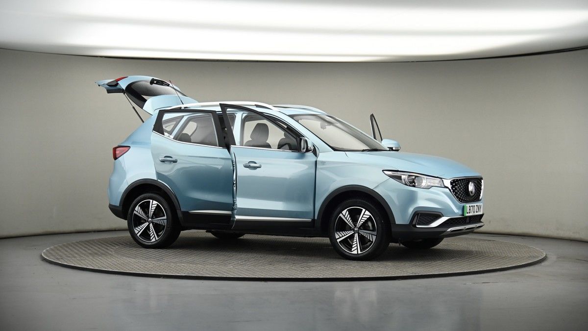 More views of MG MG ZS