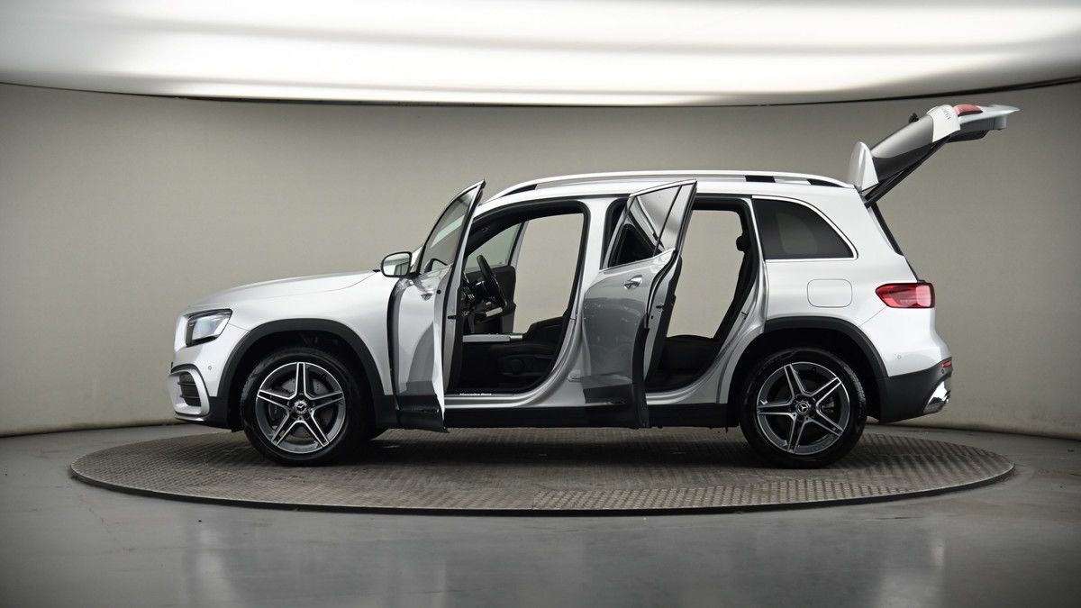 More views of Mercedes-Benz GLB