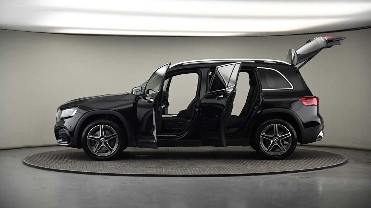 More views of Mercedes-Benz GLB
