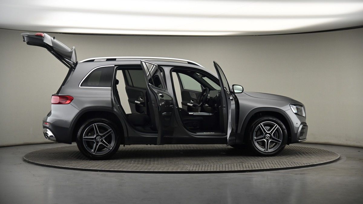 More views of Mercedes-Benz GLB