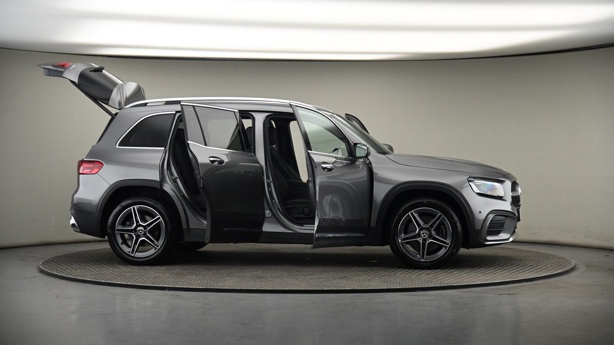 More views of Mercedes-Benz GLB