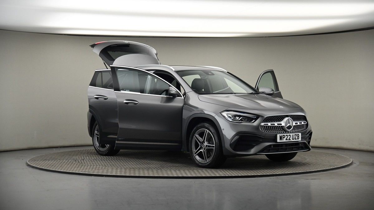 More views of Mercedes-Benz GLA