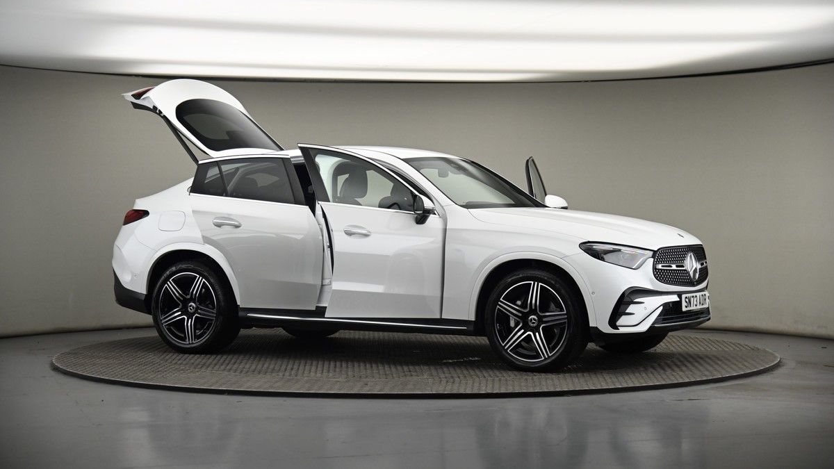 More views of Mercedes-Benz GLC