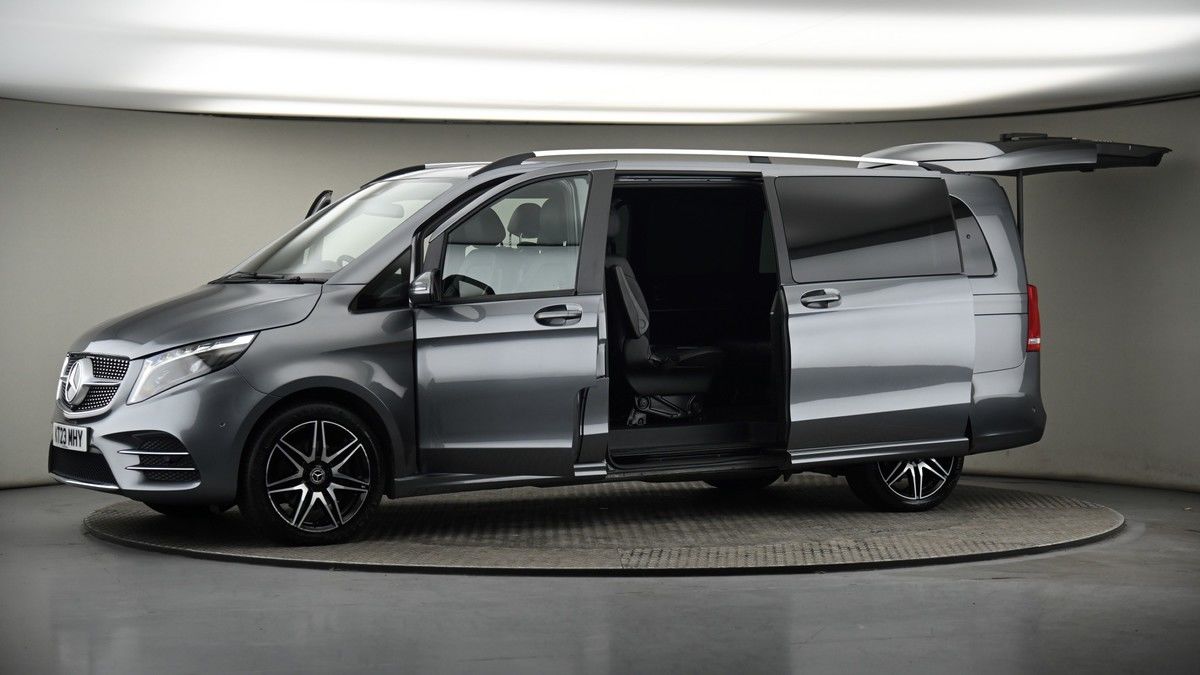 More views of Mercedes-Benz V Class