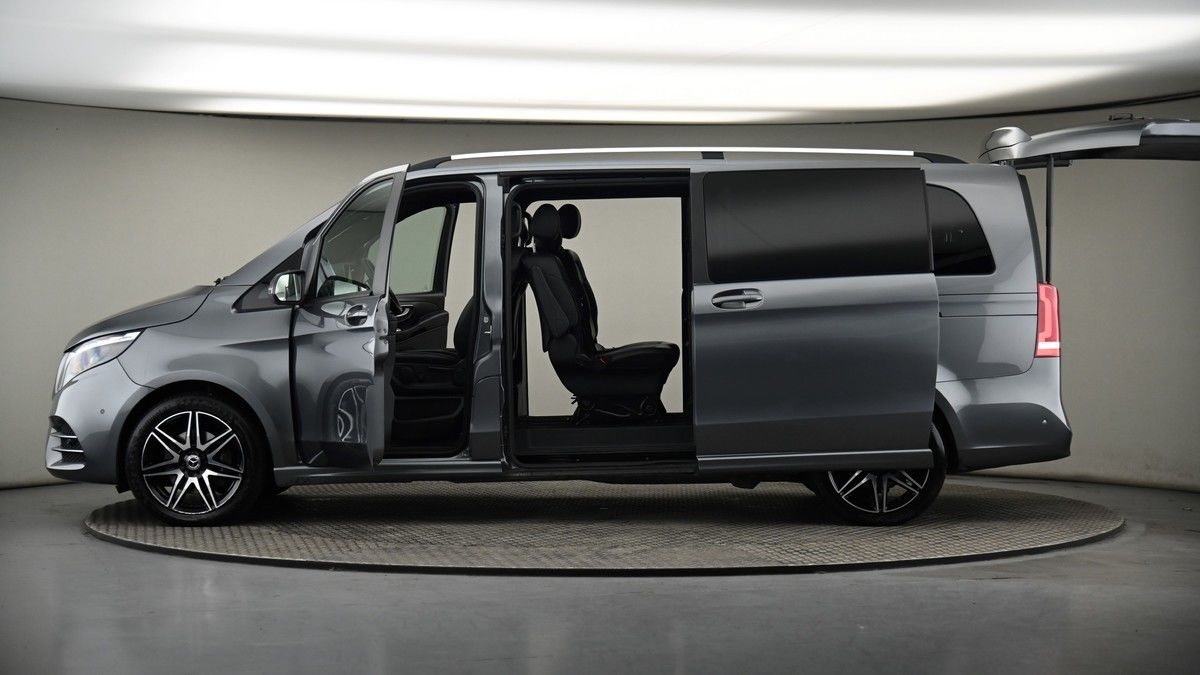 More views of Mercedes-Benz V Class