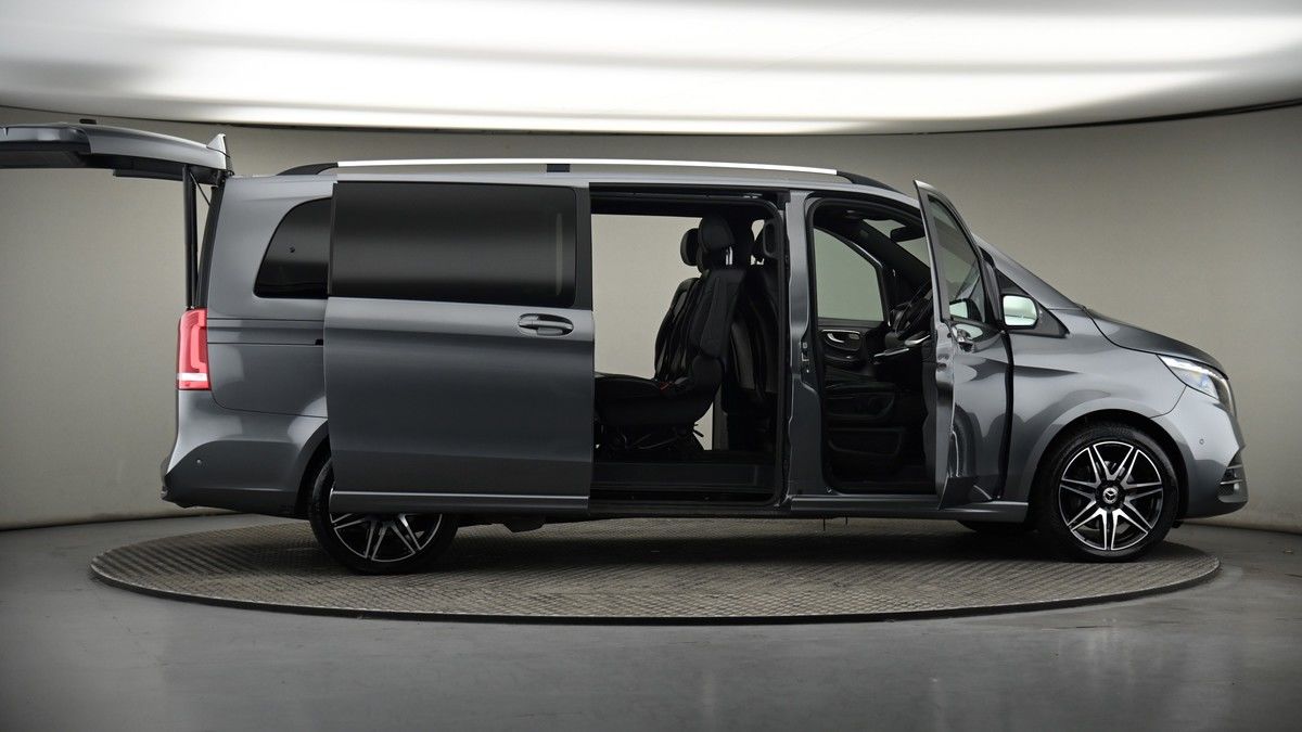 More views of Mercedes-Benz V Class